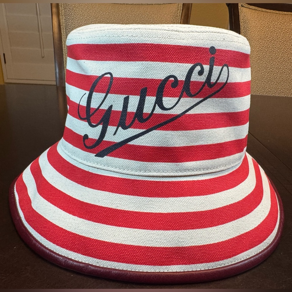 New Authentic Gucci Logo Bucket Hat Red White - Picture 12 of 13